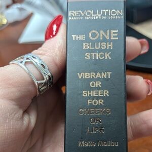 Makeup Revolution The One Blush Stick - Vibrant Matte Malibu
